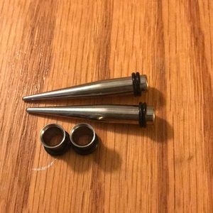 1 Gauge- 7mm taper and tunnels